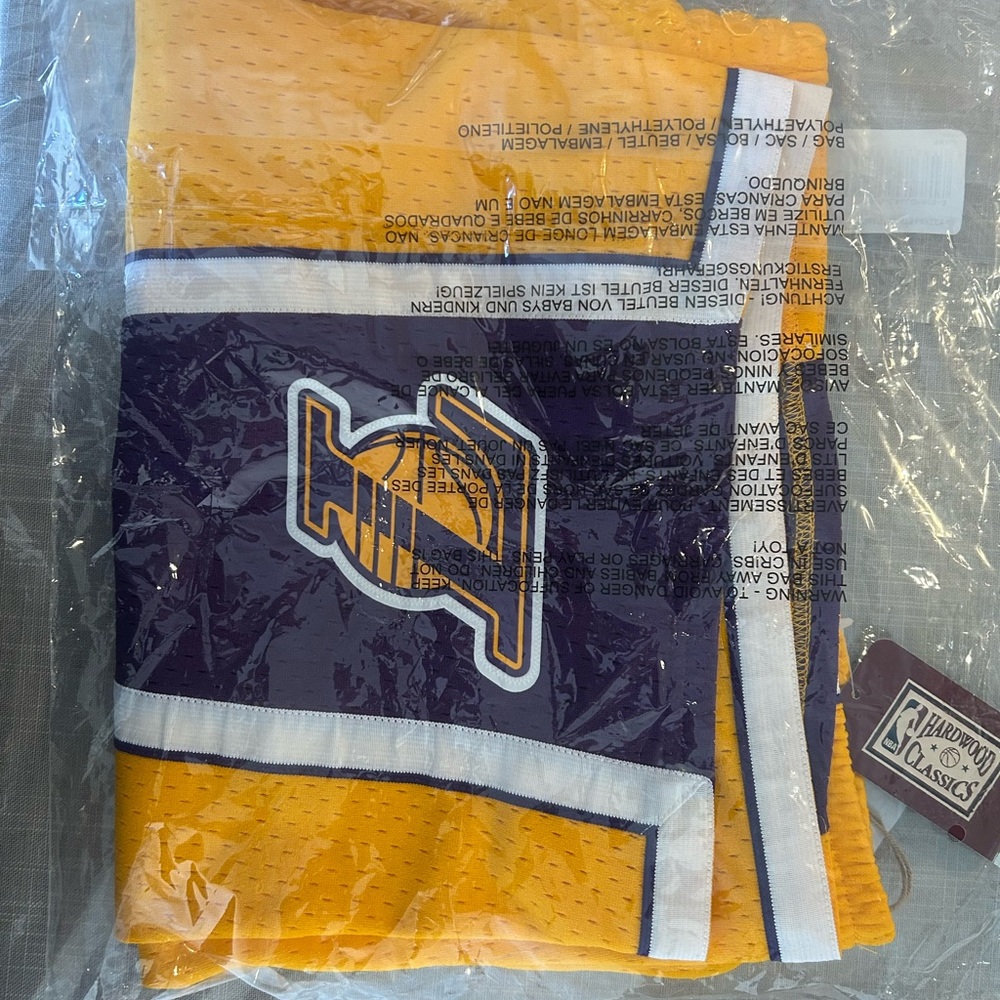 Mitchell & Ness Gold and Purple Lakers Basketball Shorts Brand New !